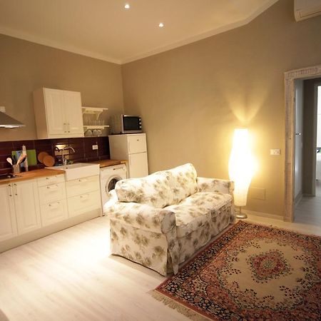 Palazzo Pergola Apartment ฟลอเรนซ์ ภายนอก รูปภาพ